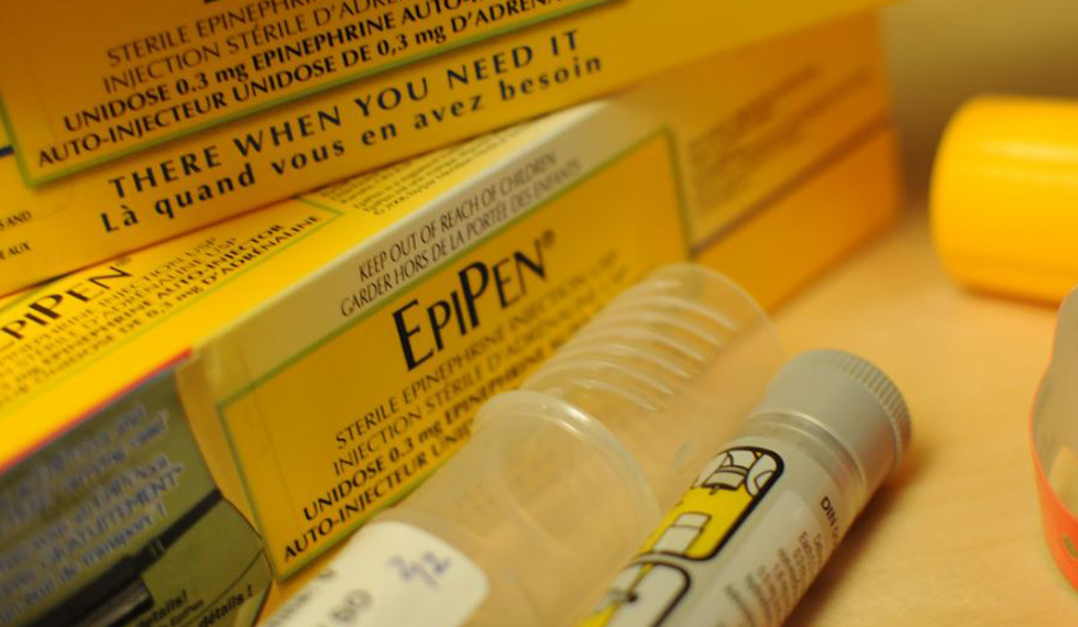 EpiPens. Cara / Flickr